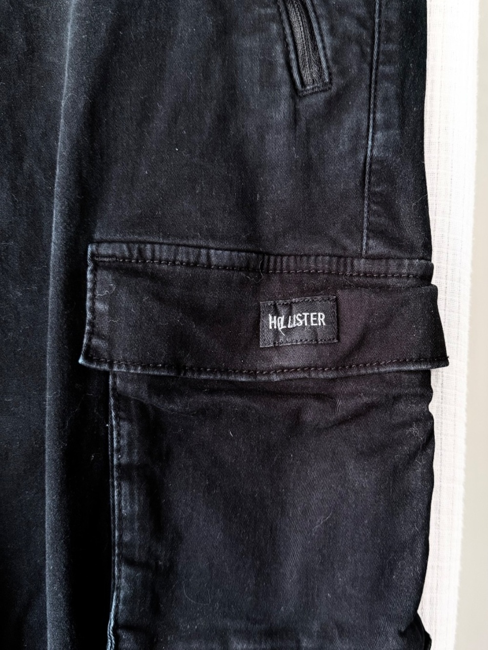 Hollister Men's Black size XL Pocket Advanced Stretch Cargo Jogger Pant - Picture 3 of 6